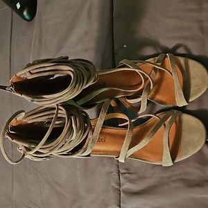 Heel sandals